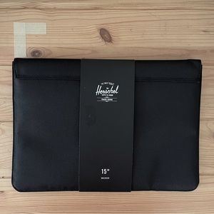 Herschel Spokane Sleeve for MacBook/iPad, black, 15-Inch